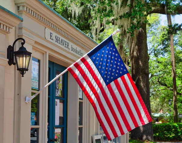 Amerikanische Flagge auf Buchhändlern — Stockfoto