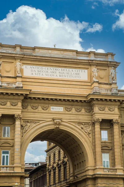 Arco in Piazza Firenze — Foto Stock