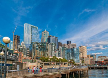 Waterfront 'tan Seattle Skyline