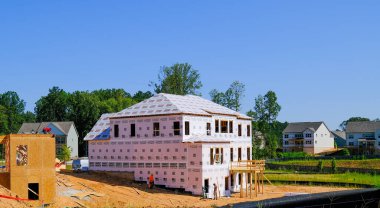 Yeni Ev İnşaatı Üzerine Kutulama