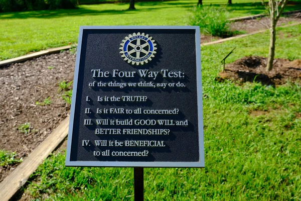 Rotary PLaque in Park — Stock Photo, Image