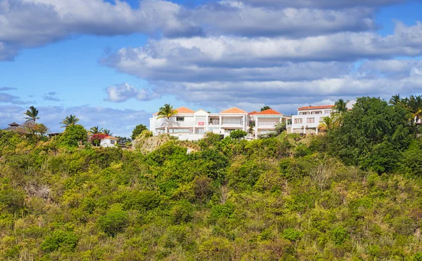 Stucco Mansion em Tropical Hill — Fotografia de Stock