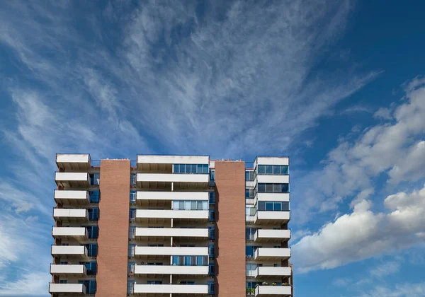 Balconies on Condos Under Nice Blue Sky — Stock Photo, Image