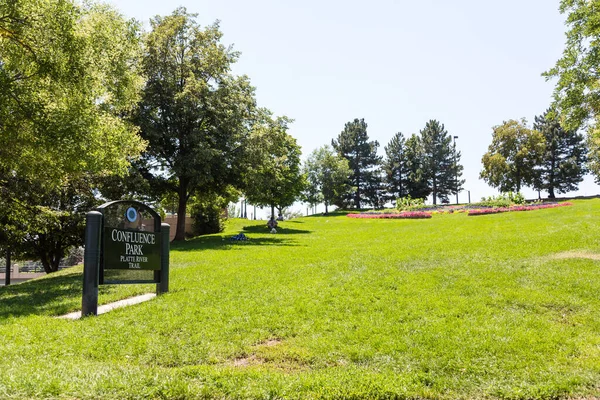 Green Hill in Confluence Park — Stock Photo, Image