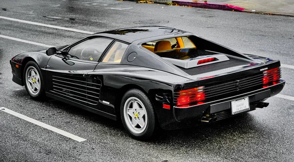 Schwarzer Ferrari Testarossa auf Rodeo Drive — Stockfoto