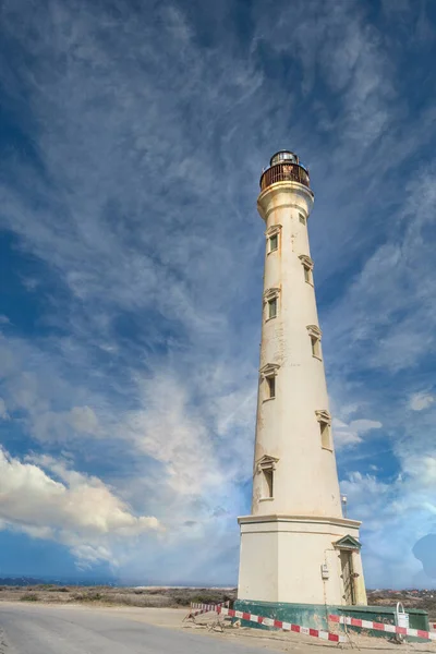 Leuchtturm von Aruba am Himmel von Nizza — Stockfoto