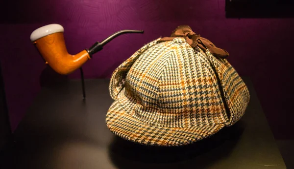 Καπέλο ελαφιού και Briar Pipe — Φωτογραφία Αρχείου