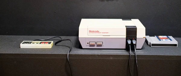 Antiguo sistema de entretenimiento Nintendo —  Fotos de Stock