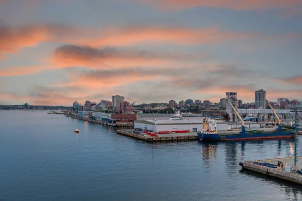 Port de Halifax au crépuscule — Photo