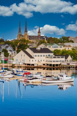 Charlottetown 'da balıkçı tekneleri ve liman