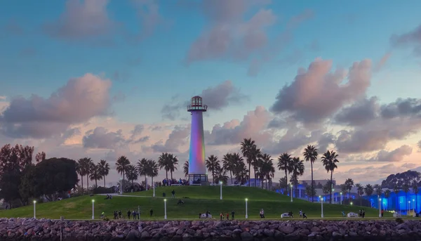 夕暮れ時の灯台の色灯 — ストック写真