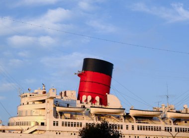 Kırmızı ve Siyah baca