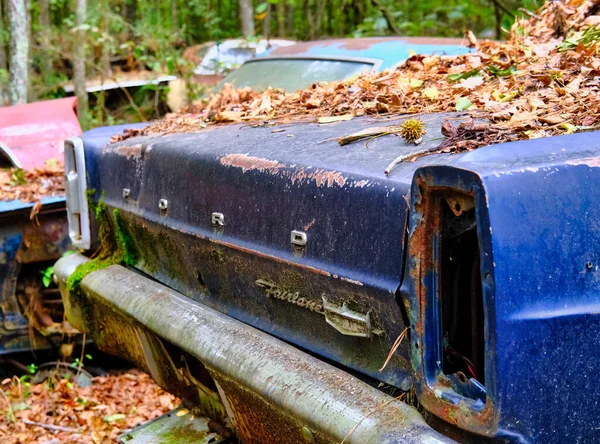 Vieux Ford Fairlane Trunk — Photo