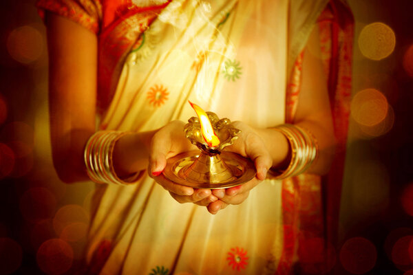 Celebrating Diwali, Diya light