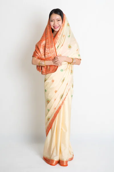 Vrouwelijk in Indian Sari — Stockfoto