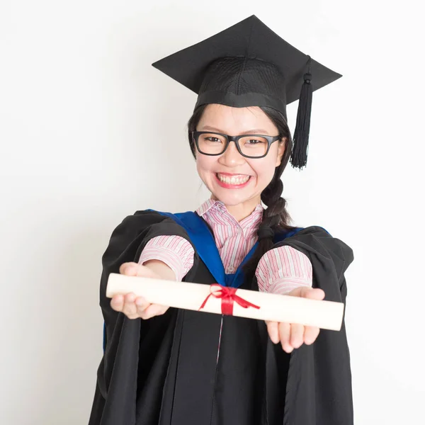 University student with cert — Stock Photo, Image