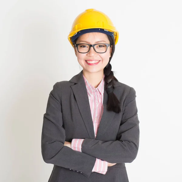 Asian female engineer — Stock Photo, Image