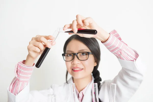 Young Asian female scientist — Stock Photo, Image