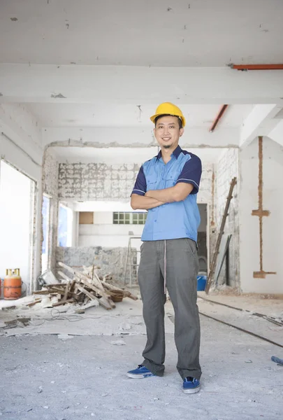 Asiático trabajador de la construcción —  Fotos de Stock