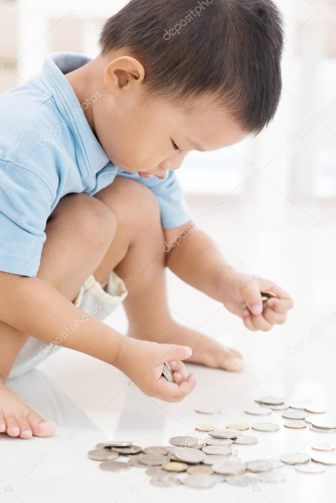 Child saving money