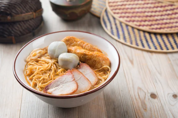 Fideos al curry cocina — Foto de Stock