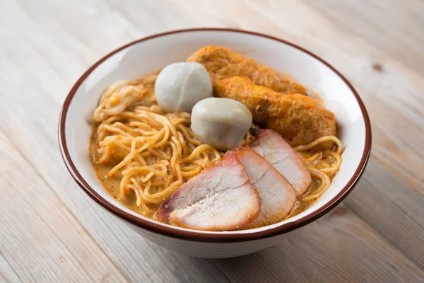 Fideos al curry Cocina asiática — Foto de Stock