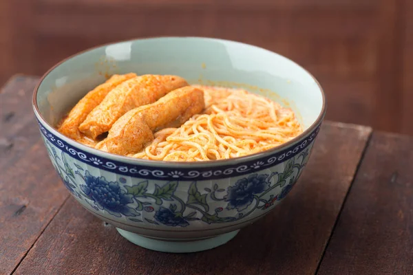 Culinária picante Curry Laksa Noodles — Fotografia de Stock
