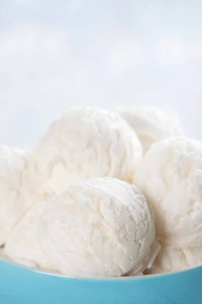 Миска для мороженого с йогуртом — стоковое фото
