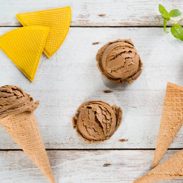 Csokoládé fagylalt gombóc felülnézet — Stock Fotó