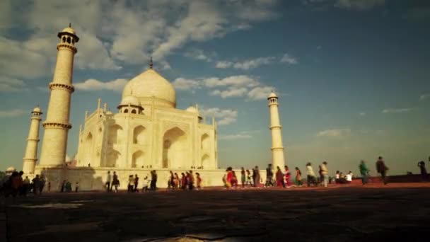 Timelapse Της Τουριστικής Δραστηριότητας Μέσα Ταζ Μαχάλ Στην Άγκρα Ινδία — Αρχείο Βίντεο