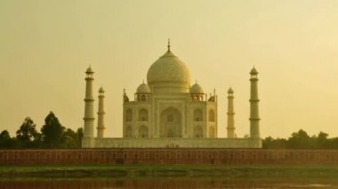 Taj mahal agra Hindistan timelapse günbatımı.