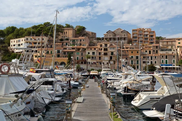 Puerto en la localidad de Sóller, Palma de Mallorca —  Fotos de Stock