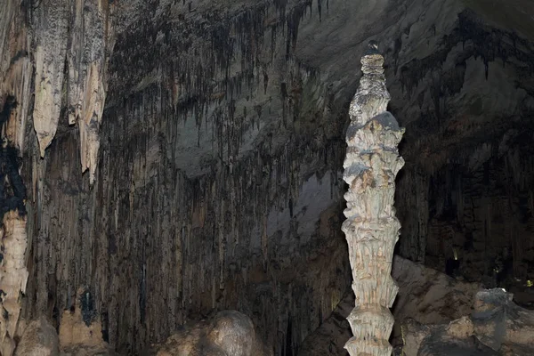 Estalactitas en la cueva, Arta, Mallorca — Foto de Stock
