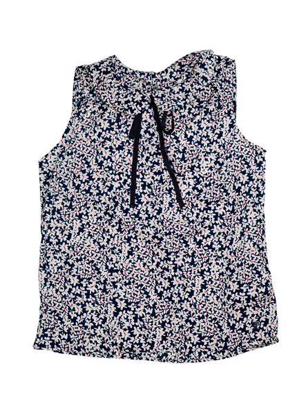 Camiseta para mujer con un patrón de flores — Foto de Stock