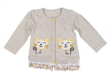 Uzun kollu tişört. Beyaz izole