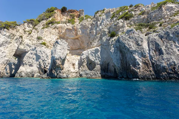 Mar Azul Rocas Día Soleado Isla Griega Zakynthos —  Fotos de Stock