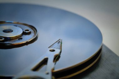 Ayrıntılı bir açılan bilgisayar sabit disk sürücüsünün, depolama aygıtı