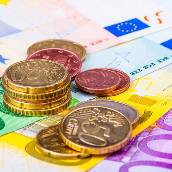 Denominaties van euro valuta — Stockfoto