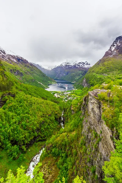 Prachtig uitzicht over de Geirangerfjord, Noorwegen — Stockfoto