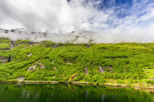 Piękny widok na Geirangerfjord, Norwegia — Zdjęcie stockowe