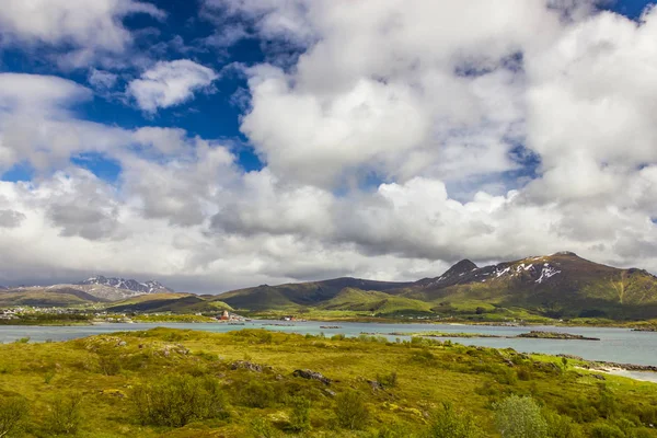 Hermosa vista de las islas Lofoten en Noruega —  Fotos de Stock