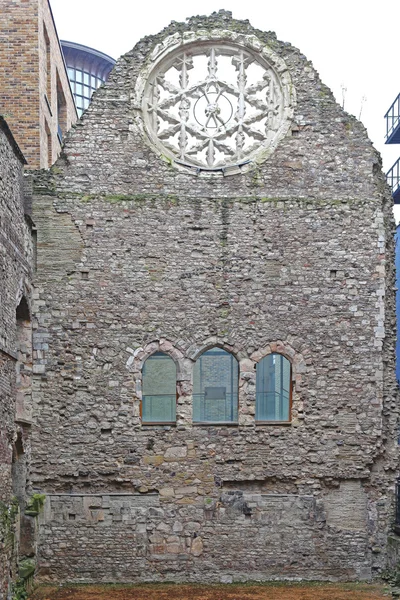 Winchester Palace fönster — Stockfoto