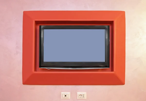 TV op de muur — Stockfoto