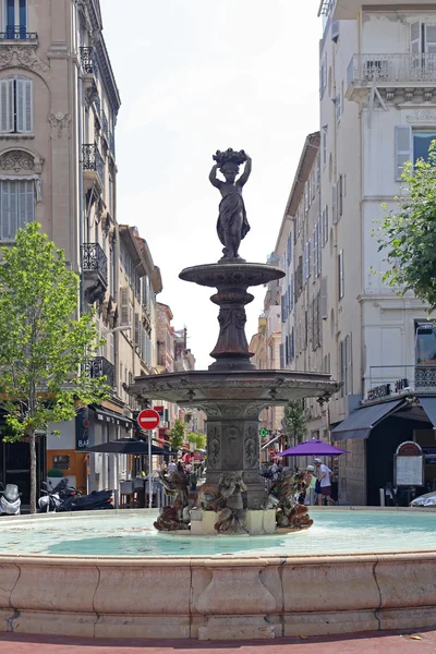 Fontein in Cannes — Stockfoto