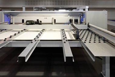 Ağaç işleme makinesi tahta kesme