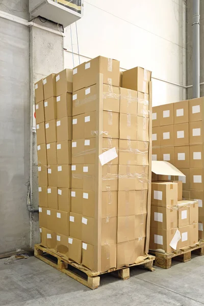 Boxes at Pallet — Stock Photo, Image