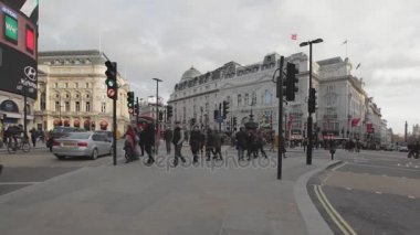 Piccadilly Sirk Londra 'sı