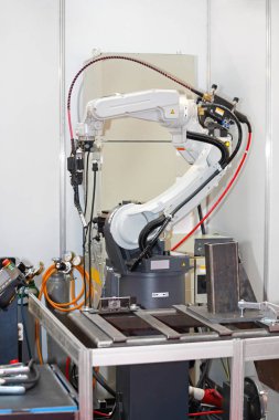 Robot kaynak kol