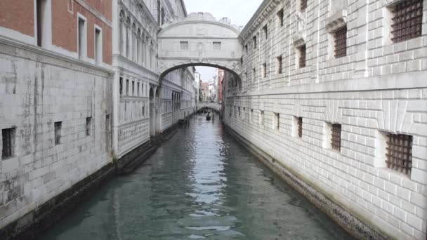 Bridge of sighs Venedik — Stok video