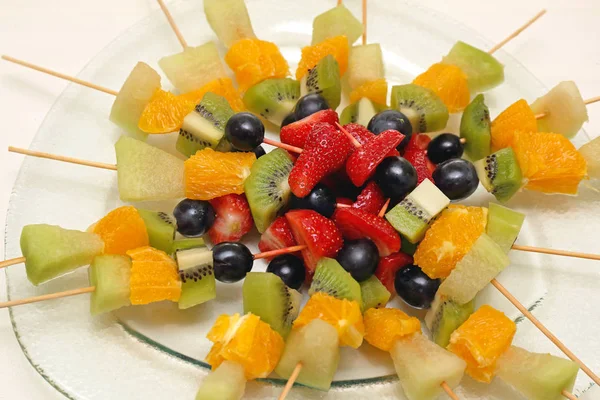 Bastoni di spiedini di frutta — Foto Stock